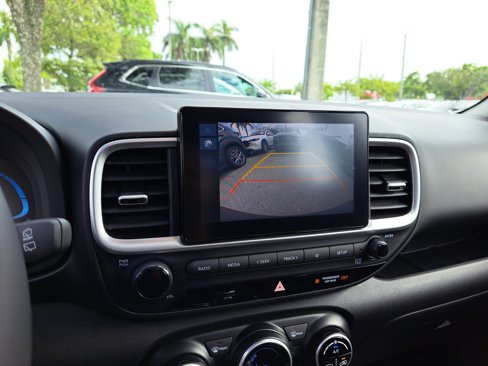 Used 2023 Hyundai Venue SEL w/ Cargo Package image 16