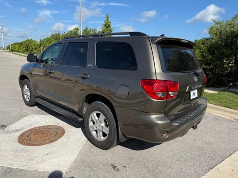 Used 2012 Toyota Sequoia SR5 image 7