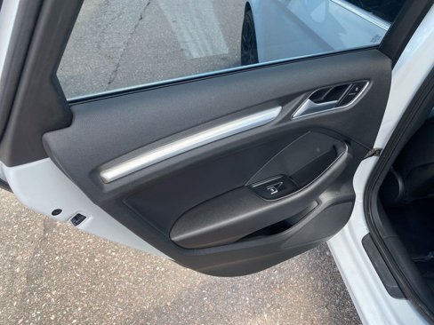 Used 2015 Audi A3 TDI Premium Plus image 29