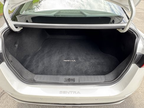 Used 2024 Nissan Sentra SR w/ SR Premium Package image 7