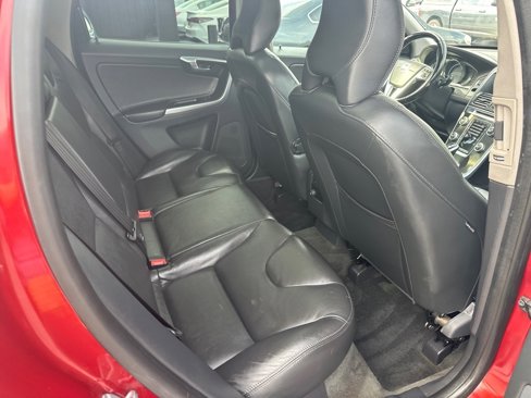Used 2015 Volvo XC60 T5 image 14