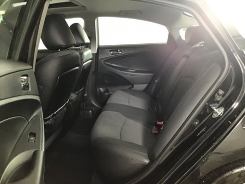 Used 2013 Hyundai Sonata SE w/ Navigation & Sunroof Pkg image 19