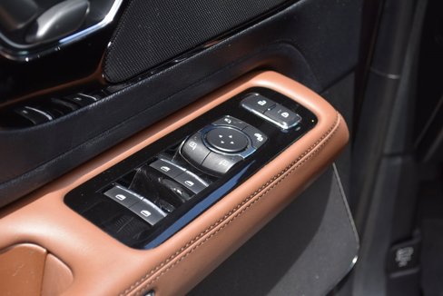 Used 2020 Lincoln Aviator Reserve w/ Elements Package Plus image 32