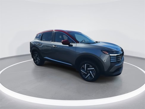 New 2026 Nissan Kicks SV image 2
