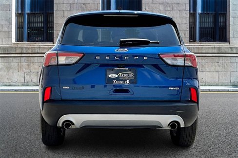 Certified 2022 Ford Escape SE w/ Cold Weather Package image 4