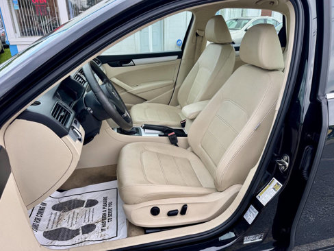 Used 2012 Volkswagen Passat TDI SE image 10