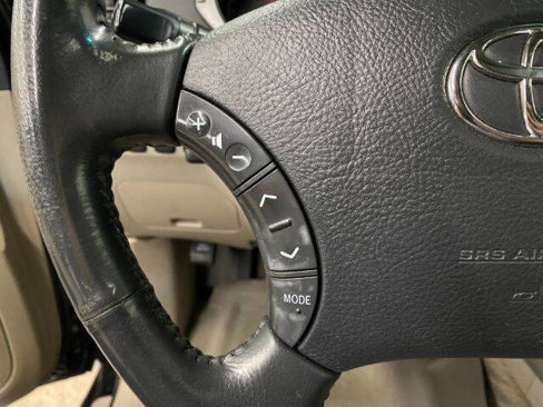 Used 2004 Toyota 4Runner Limited image 24