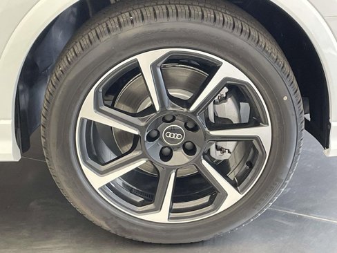 New 2025 Audi Q3 2.0T Premium Plus image 14