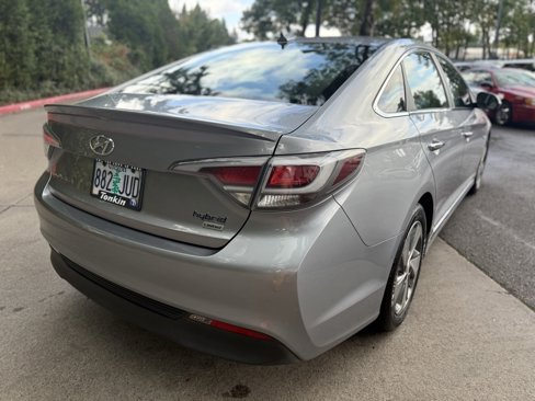 Used 2017 Hyundai Sonata Limited image 10