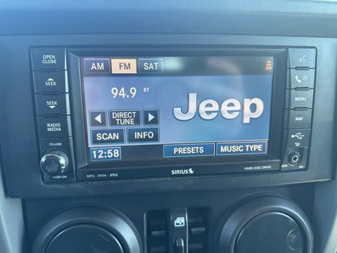 Used 2008 Jeep Wrangler Unlimited Rubicon w/ Dual Top Group image 19