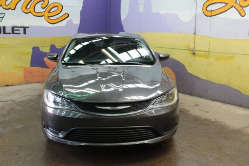 Used 2015 Chrysler 200 LX image 3