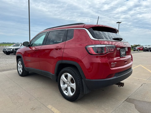 Used 2018 Jeep Compass Latitude w/ Popular Equipment Group image 8