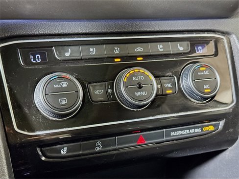 Used 2019 Volkswagen Atlas SEL Premium image 14