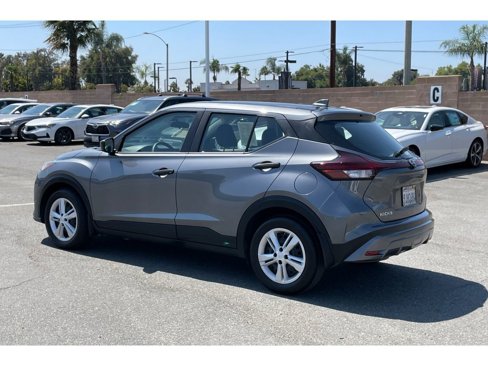 Used 2023 Nissan Kicks S image 3