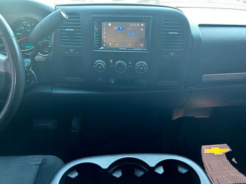 Used 2011 Chevrolet Silverado 1500 LT image 11