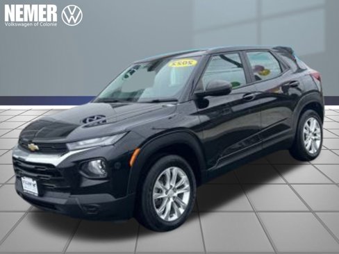 Used 2022 Chevrolet TrailBlazer LS image 1