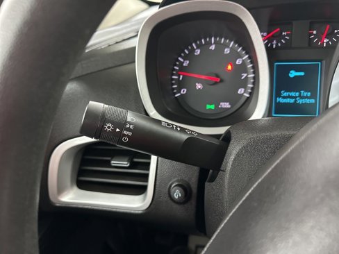 Used 2017 Chevrolet Equinox LT image 33