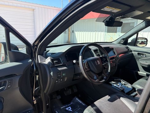 Used 2020 Honda Pilot Black Edition image 11