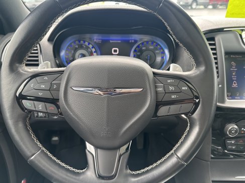 Used 2015 Chrysler 300 S w/ 300S Premium Group image 22