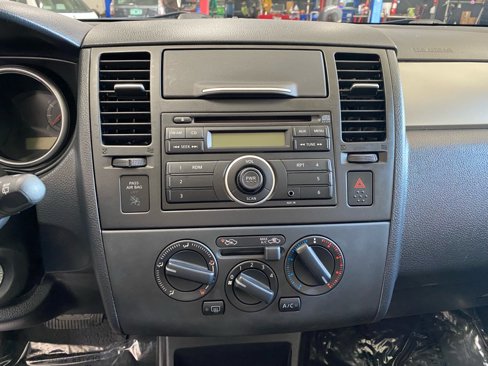 Used 2011 Nissan Versa 1.8 S w/ Plus Pkg image 22