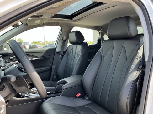 New 2025 Acura Integra image 14