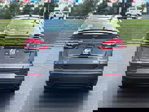 Used 2020 Ford Fusion SE w/ Equipment Group 151A image 6