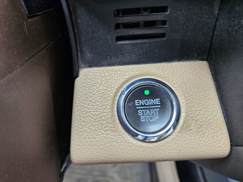 Used 2019 Ford F150 Lariat image 16