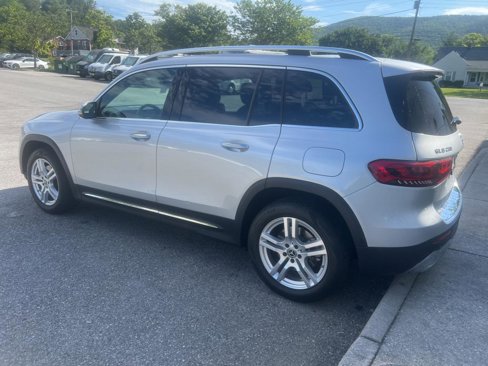 Used 2020 Mercedes-Benz GLB 250 4MATIC image 2