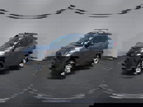 Used 2019 Toyota RAV4 XLE image 4