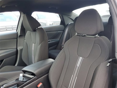 New 2025 Hyundai Elantra Sport image 13