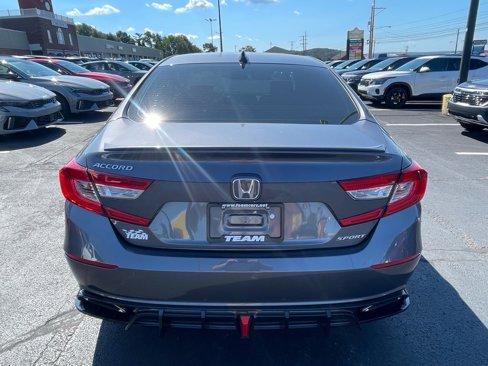 Used 2018 Honda Accord Sport image 6