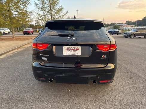 Used 2020 Jaguar F-PACE S image 4