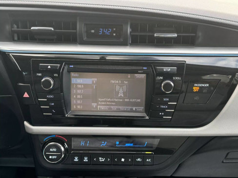 Used 2016 Toyota Corolla L image 25