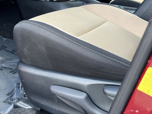 Used 2018 Toyota RAV4 XLE image 12