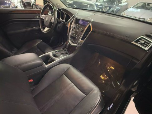 Used 2012 Cadillac SRX Luxury image 7