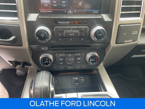 Used 2015 Ford F150 Lariat w/ Equipment Group 502A Luxury image 21