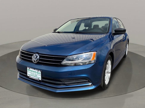 Used 2015 Volkswagen Jetta SE image 2