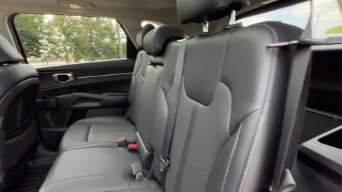 Used 2021 Kia Sorento S w/ Panoramic Sunroof Package image 37