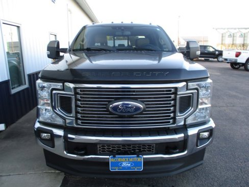 Used 2022 Ford F350 Lariat w/ Lariat Value Package image 3