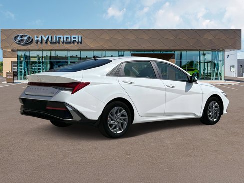 New 2025 Hyundai Elantra Blue image 8