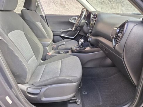 Used 2020 Kia Soul EX image 18