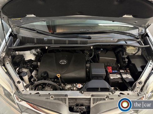 Used 2018 Toyota Sienna Limited Premium image 7