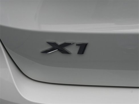 New 2025 BMW X1 xDrive28i w/ Convenience Package image 14