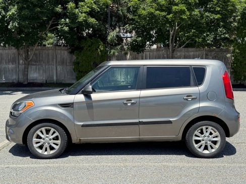 Used 2013 Kia Soul + image 5