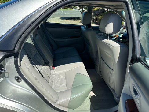 Used 2001 Lexus ES 330 image 12
