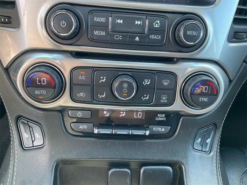 Used 2018 Chevrolet Suburban LT image 22