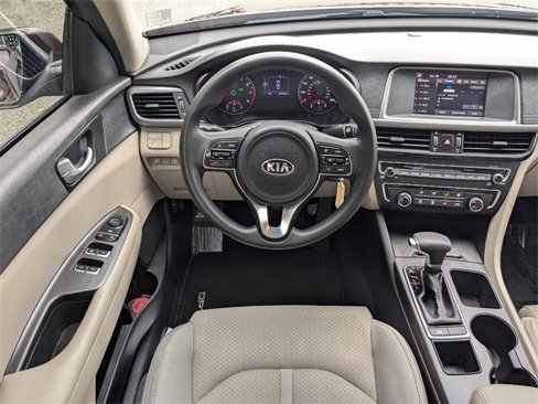Used 2018 Kia Optima LX image 14
