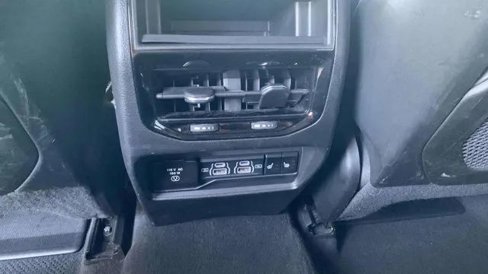 Used 2023 Jeep Grand Cherokee Limited image 21
