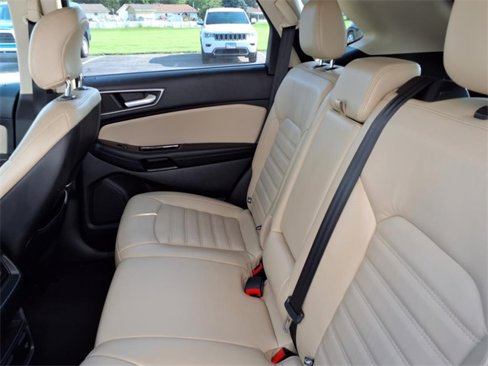 Used 2016 Ford Edge SEL w/ Equipment Group 201A image 17