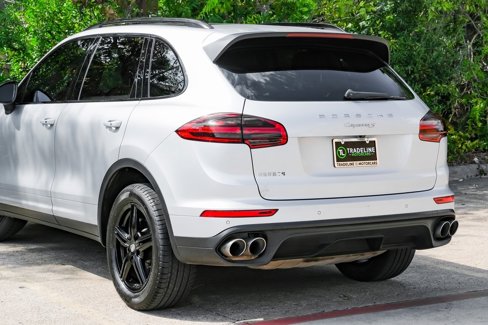 Used 2016 Porsche Cayenne S image 15